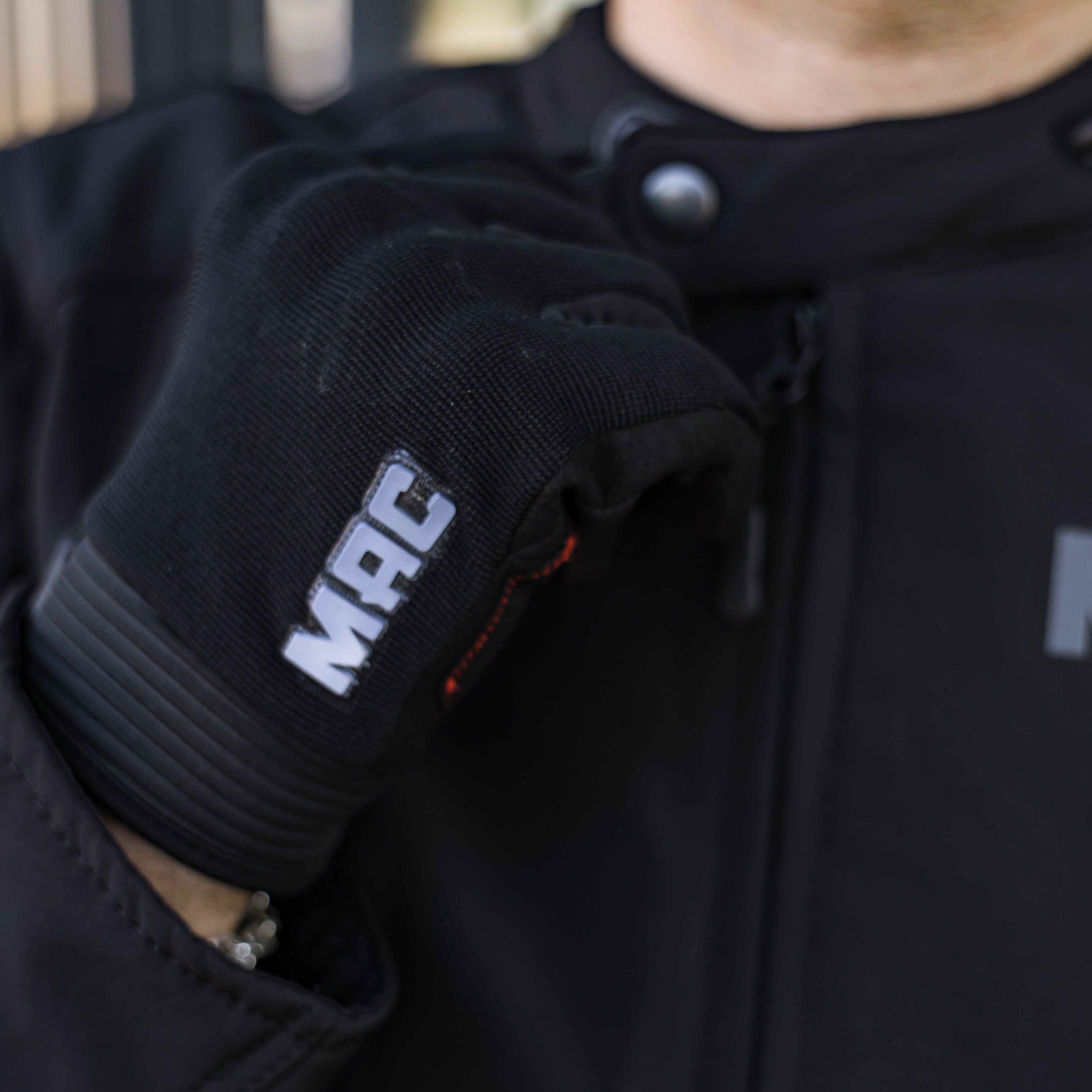 Guantes MAC Street Negro